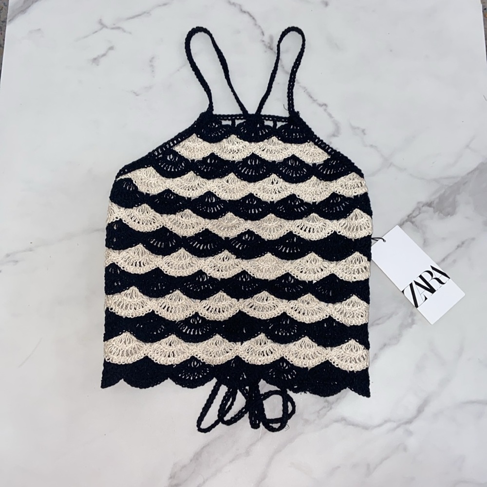 Zara Black Off White Crochet Open Lace Back Top Size Small